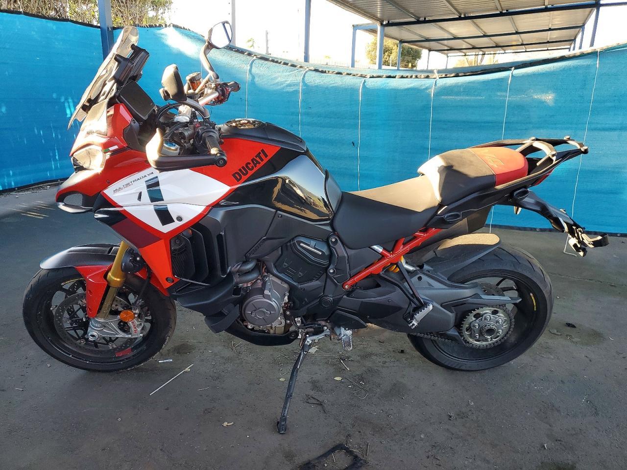 2024 Ducati Multistrada V4