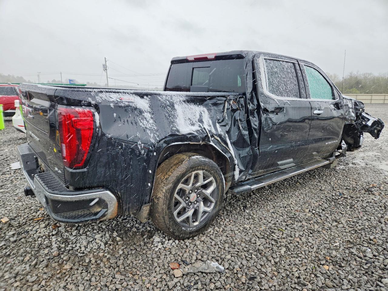 2024 GMC Sierra K1500 SLT