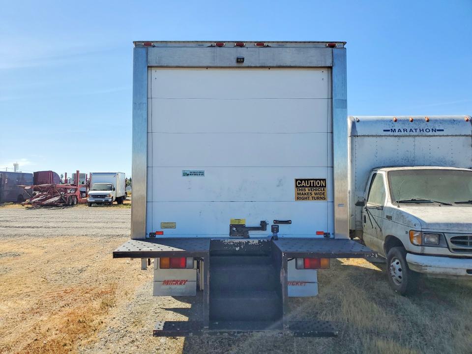 2014 Isuzu NQR Refrigerated BOX Truck