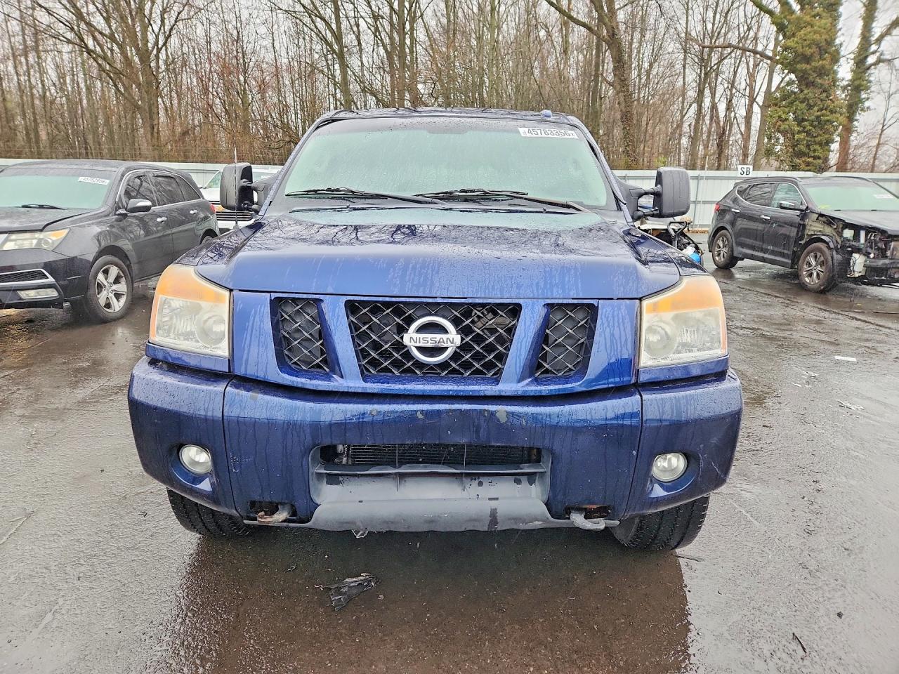 2012 Nissan Titan SV