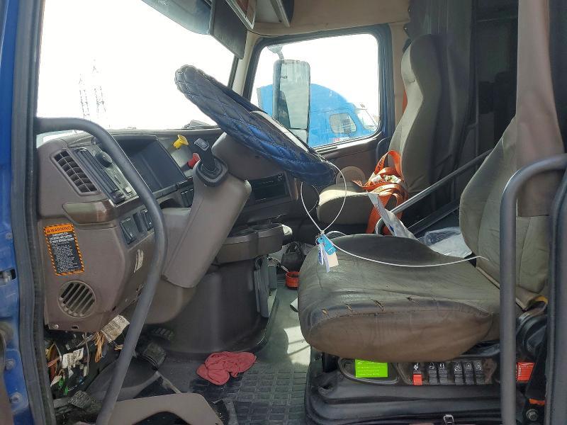 2017 Volv O VNL Semi Truck