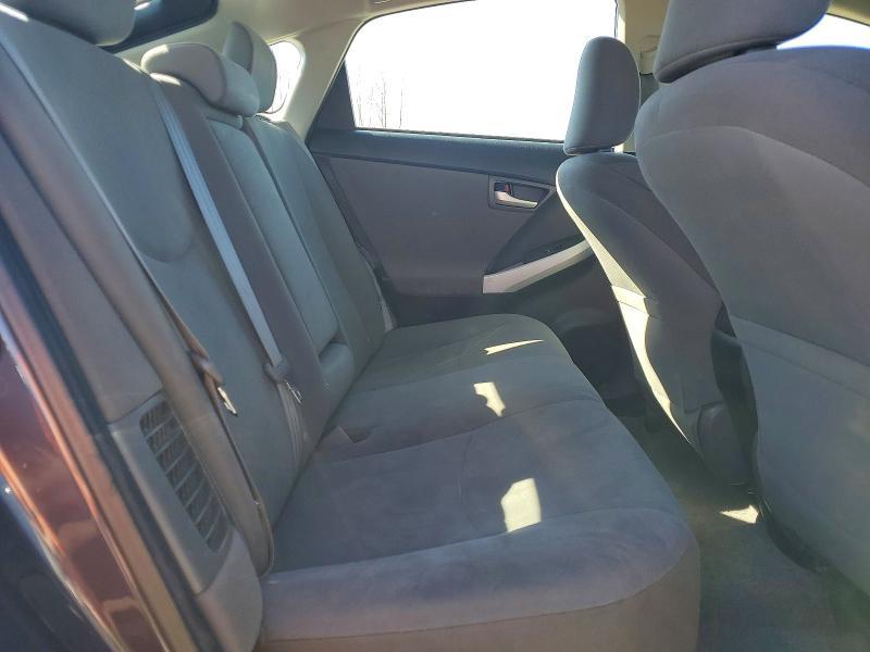 2013 Toyota Prius Plug-in Hybrid Base