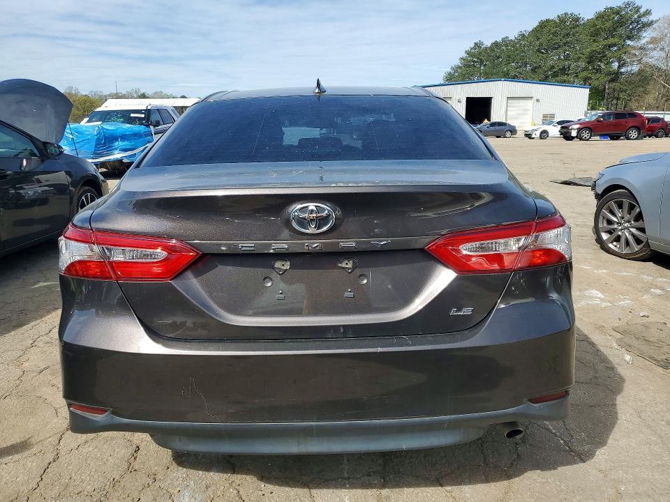 2019 Toyota Camry le