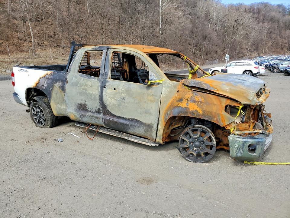 2017 Toyota Tundra SR5