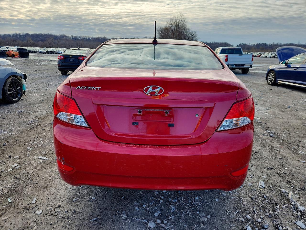 2013 Hyundai Accent gls