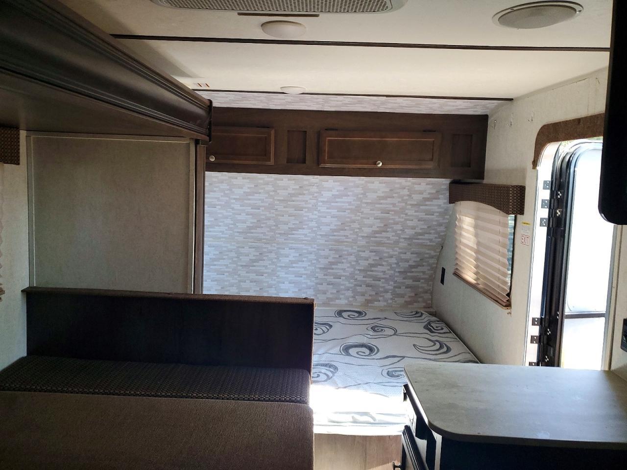 2018 Starcraft Autumn Ridge Camper