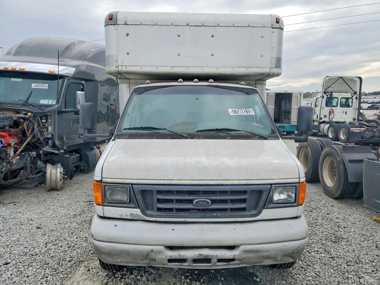 2007 Ford E450 BOX Truck