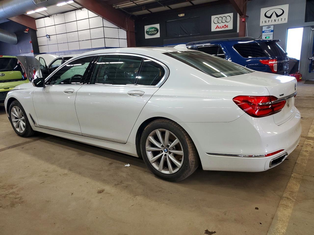 2018 BMW 740 xi