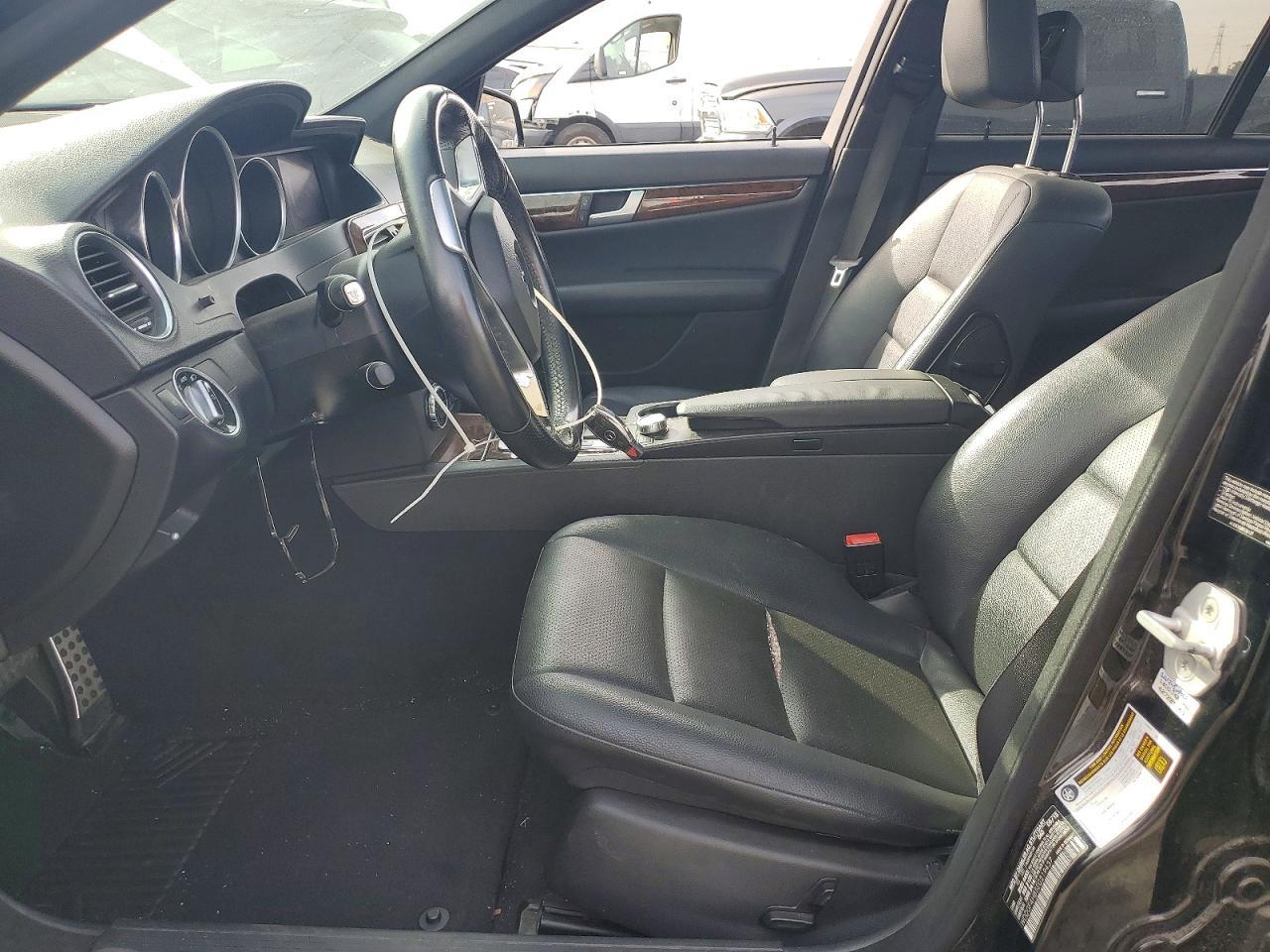 2014 Mercedes-Benz C 250