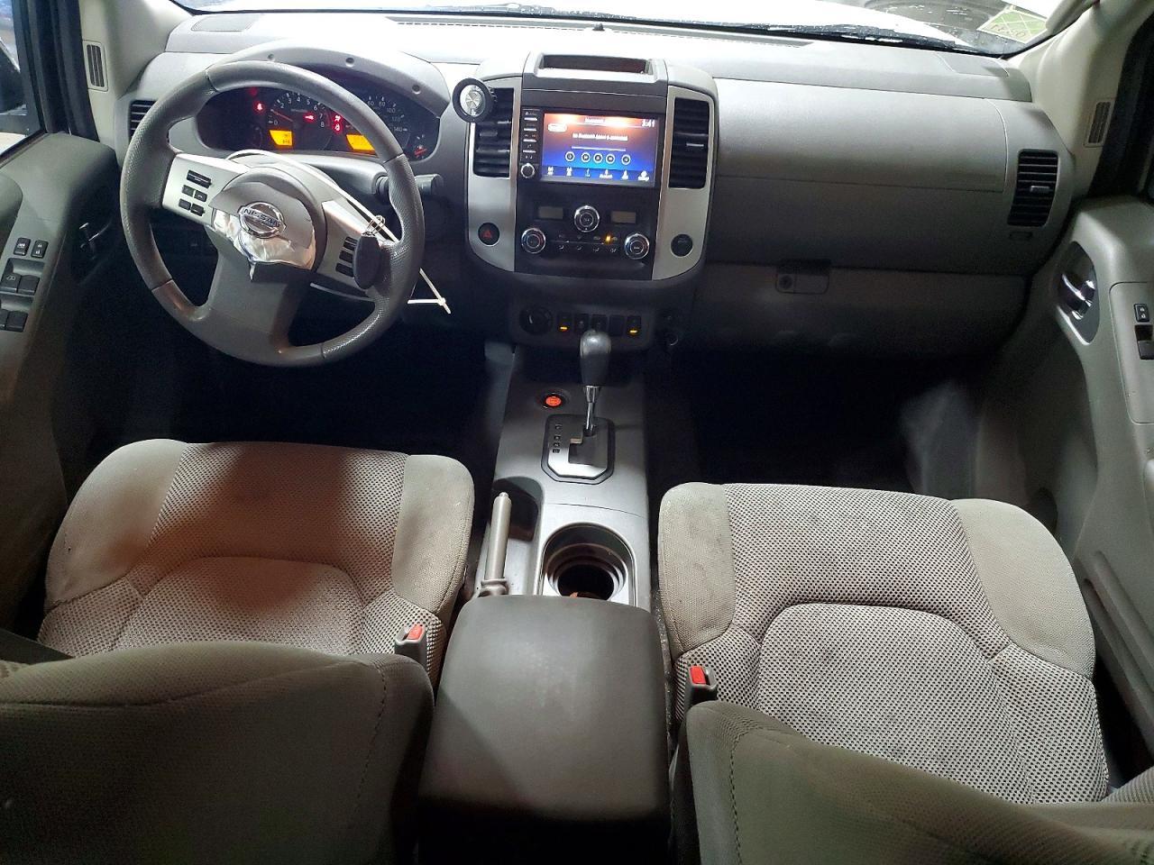 2021 Nissan Frontier SV