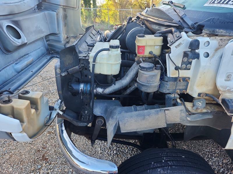 2005 GMC C5500 BOX Truck