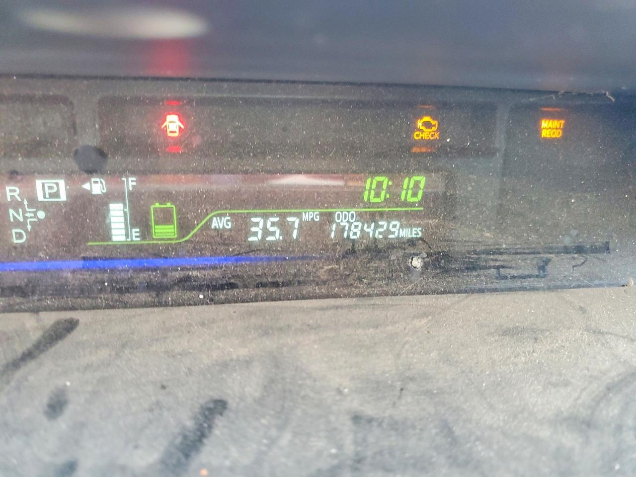 2014 Toyota Prius v Three Three