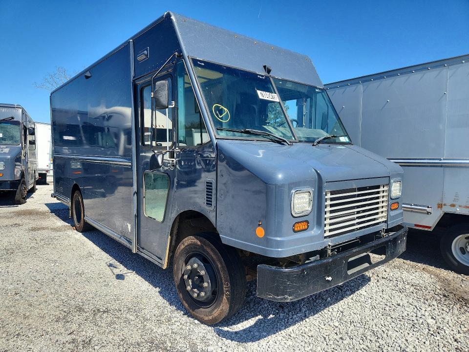 2021 Freightliner MT45G Chassis Delivery Truck