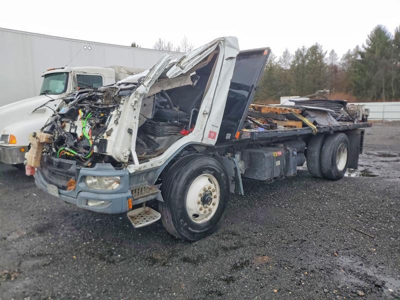 2016 Kenworth K270/K370 Flatbed Truck
