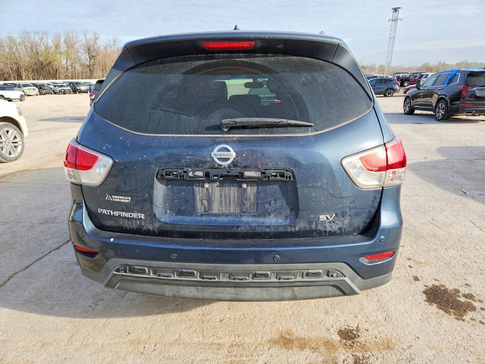 2015 Nissan Pathfinder sv