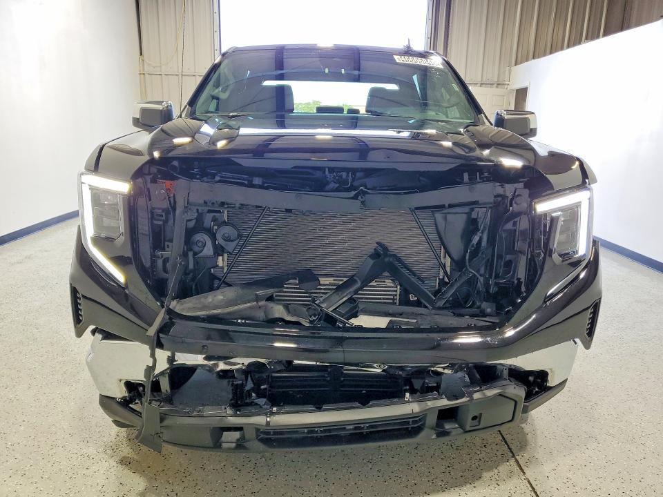 2026 GMC Sierra C1500 SLE