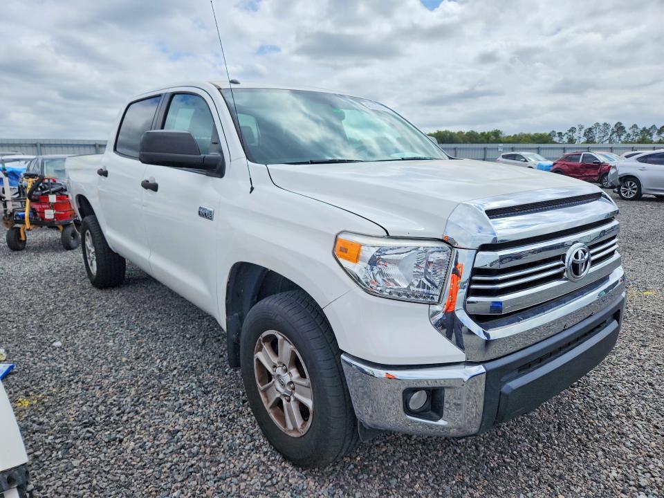 2017 Toyota Tundra SR5