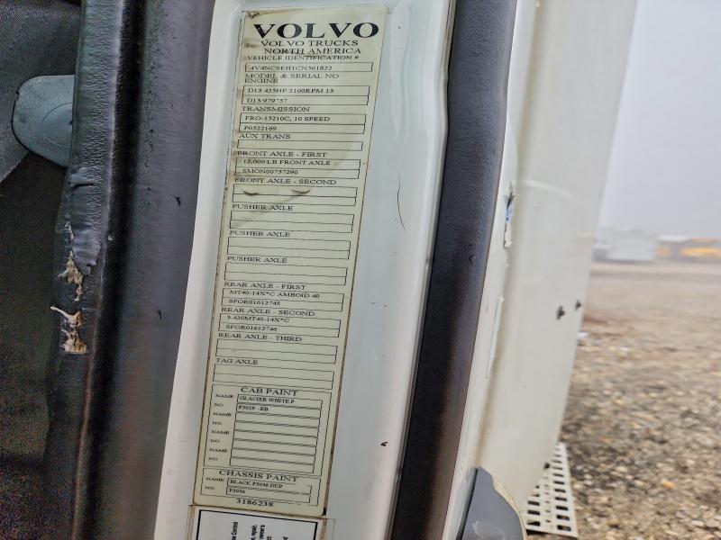 2012 Volv O VNL Semi Truck