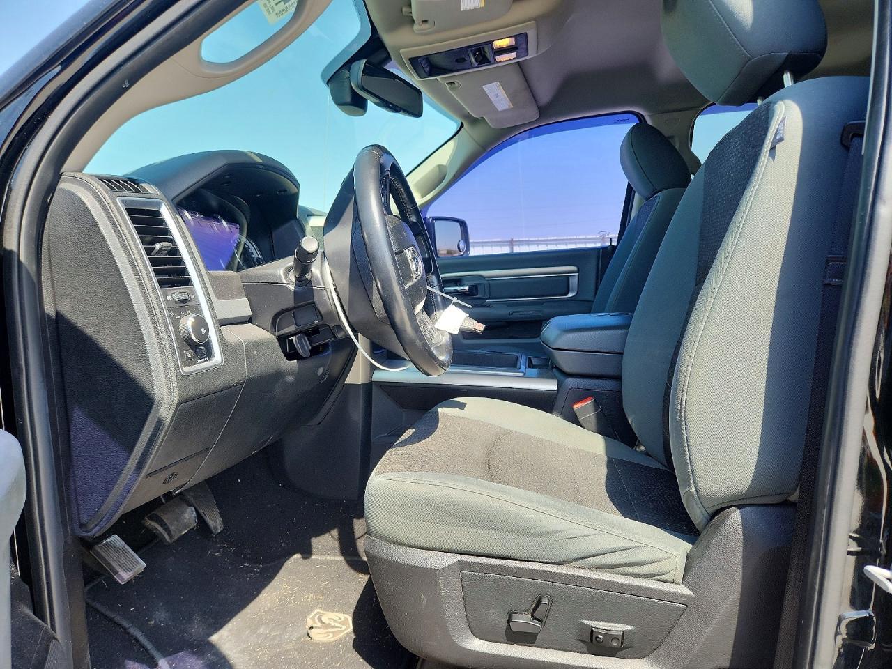 2014 Dodge RAM 1500 SLT