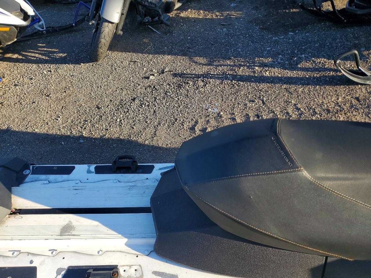 2012 Skidoo Renegade