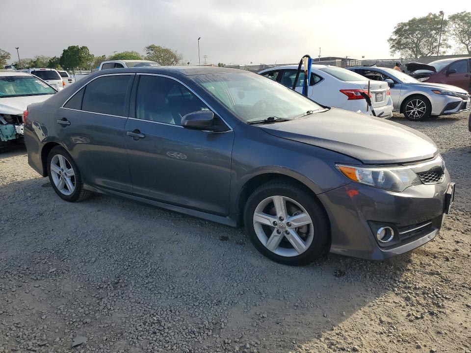 2012 Toyota Camry se