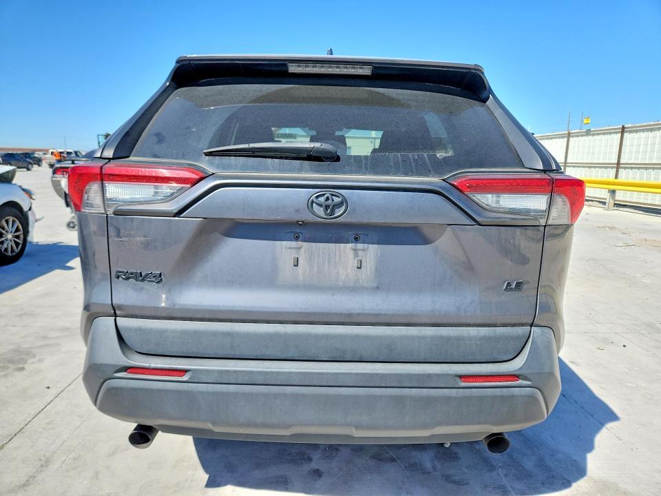 2022 Toyota Rav4 le