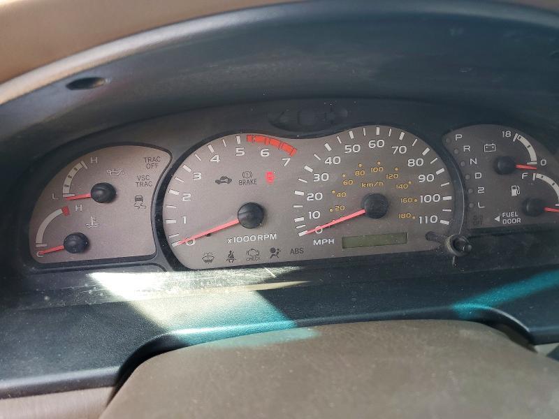 2002 Toyota Sequoia SR5