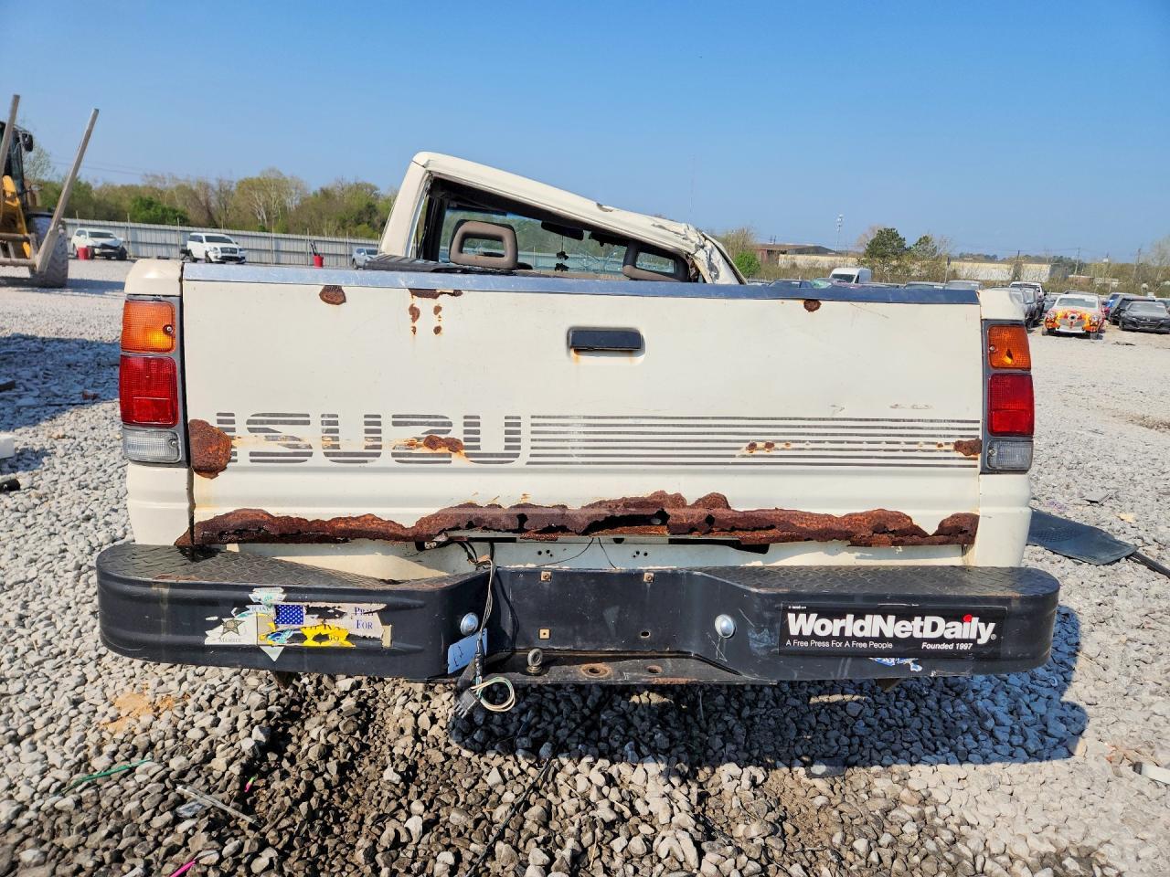 1992 Isuzu Conventional Short Wheelbase
