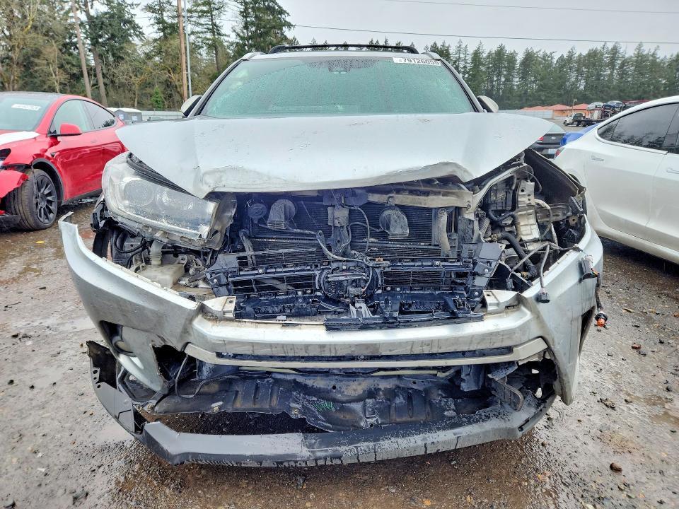 2017 Toyota Highlander Hybrid Limited Platinum