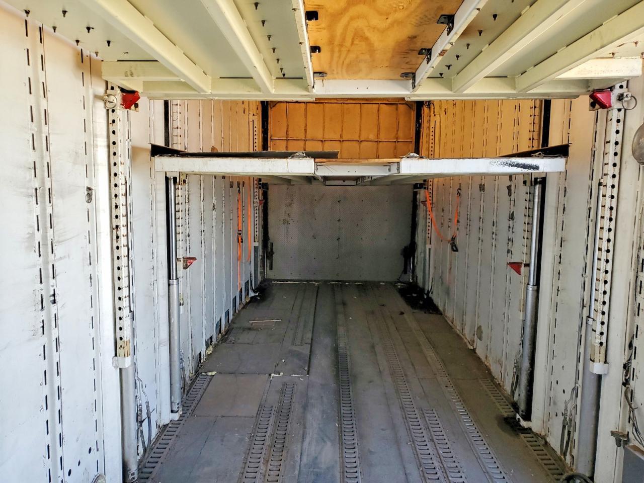 1991 Kentucky Furniture Enclosed Car Carrier