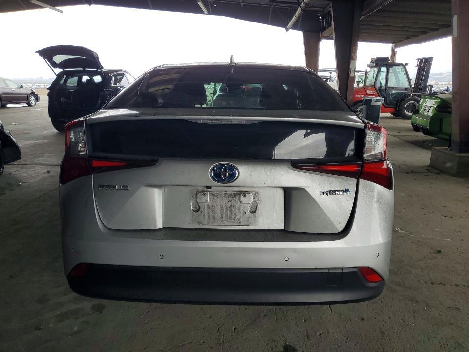 2019 Toyota Prius le