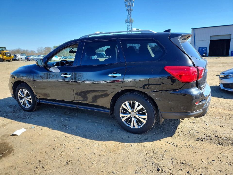2020 Nissan Pathfinder s
