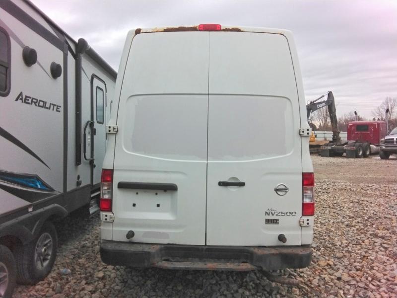 2015 Nissan NV2500 Utility / Service Van