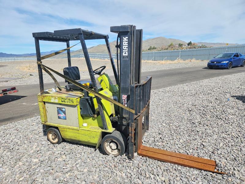1998 Clark ECS30 Forklift