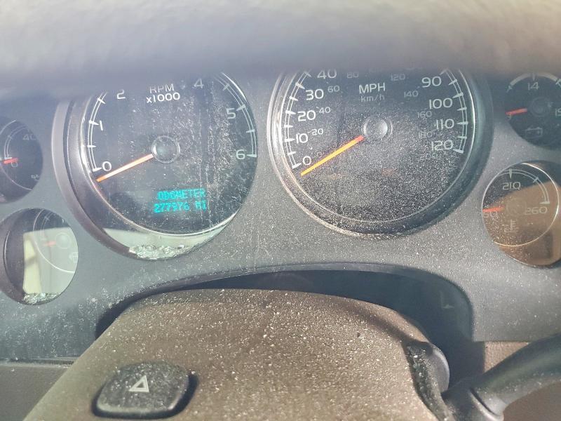 2011 Chevrolet Suburban K2500 lt