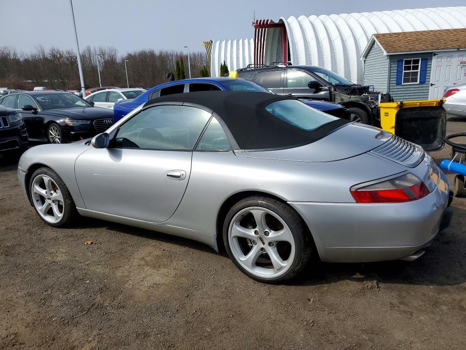 2000 Porsche 911 Carrera 2