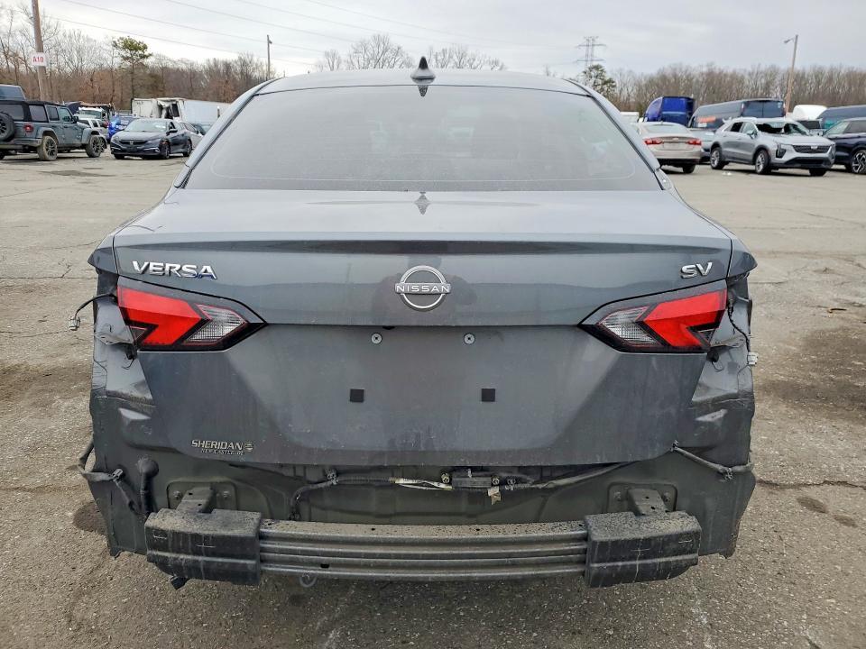 2023 Nissan Versa sv