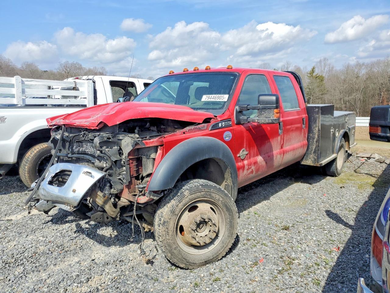 2016 Ford F550 Super Duty Flatbed Truck