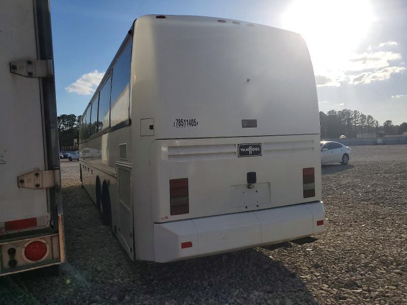 2000 Van Hool T900