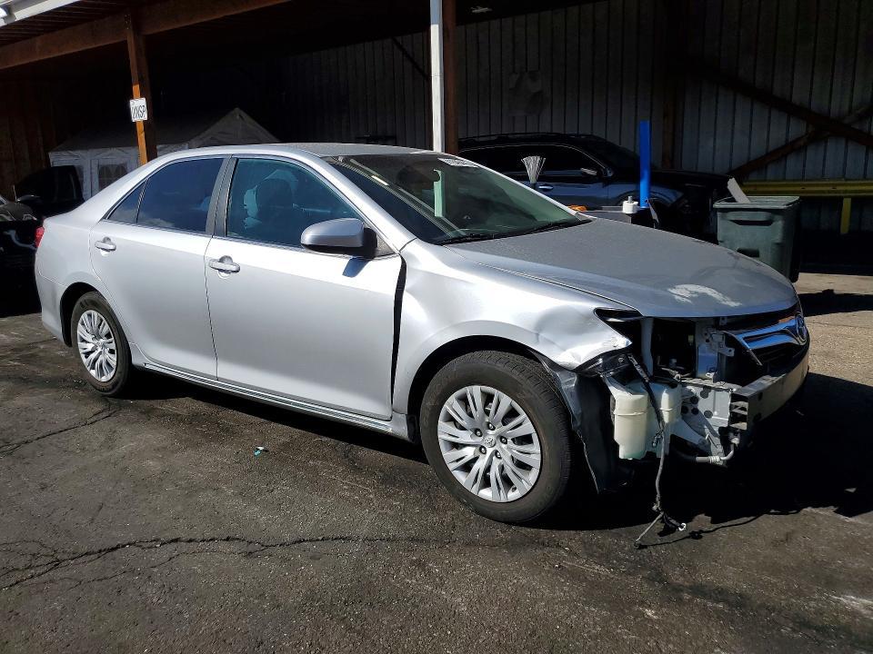 2012 Toyota Camry le