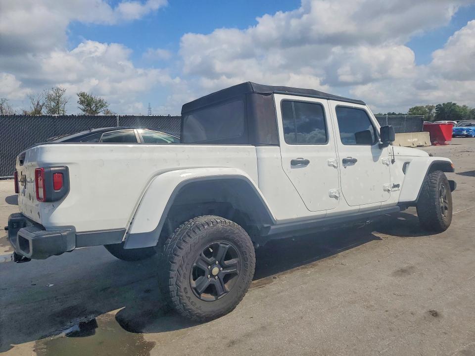 2022 Jeep Gladiator Sport