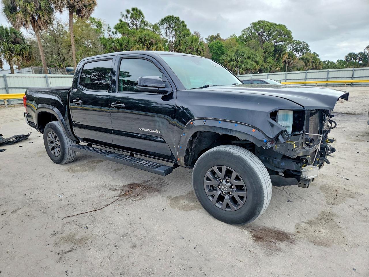 2020 Toyota Tacoma SR5 V6