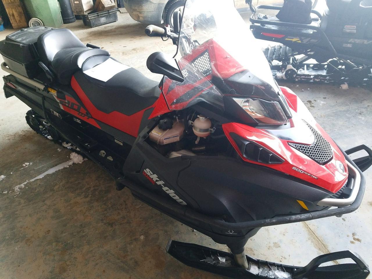 2020 Skidoo Snowmobile