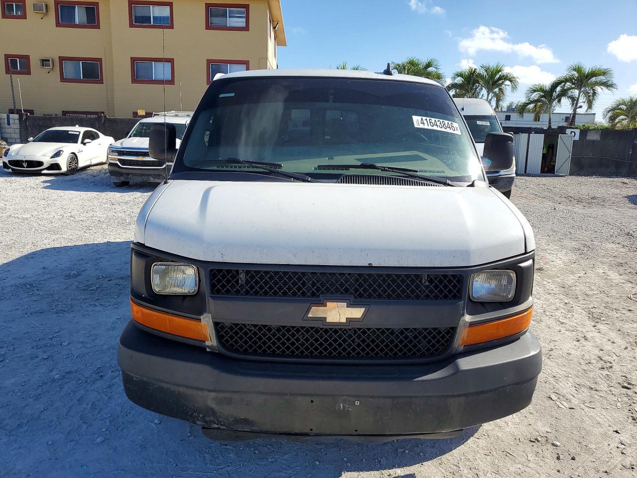 2016 Chev Express G2500
