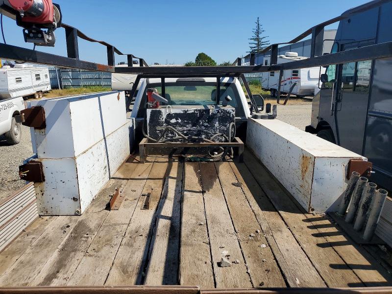 2017 Ford F350 Super Duty Flatbed Truck