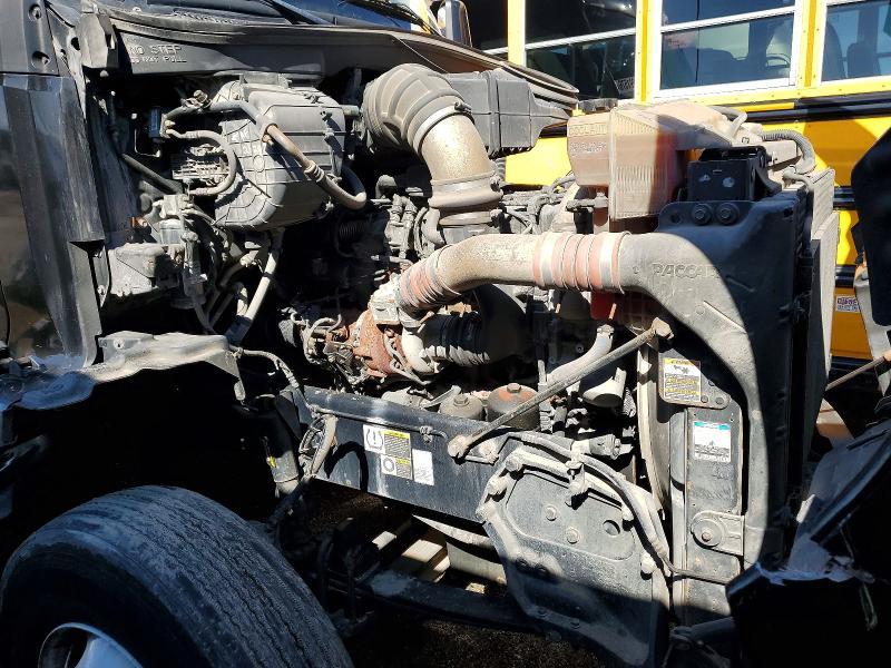 2018 Kenworth T680 Semi Truck