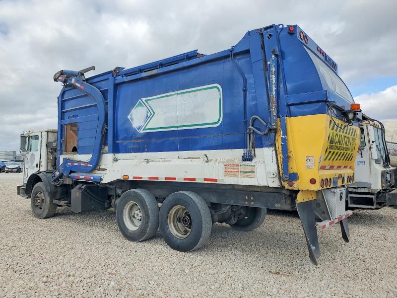 2011 Mack MRU613 Refuse Truck