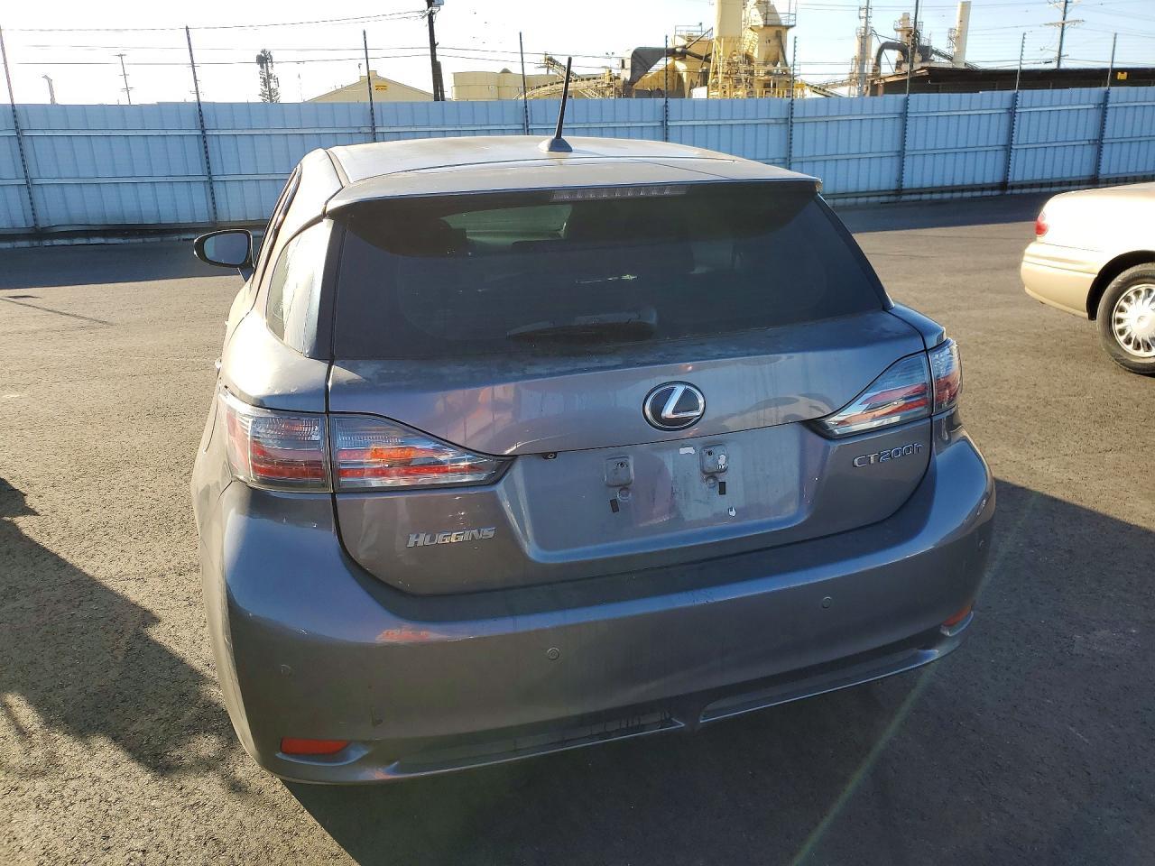 2013 Lexus Ct 200h Base