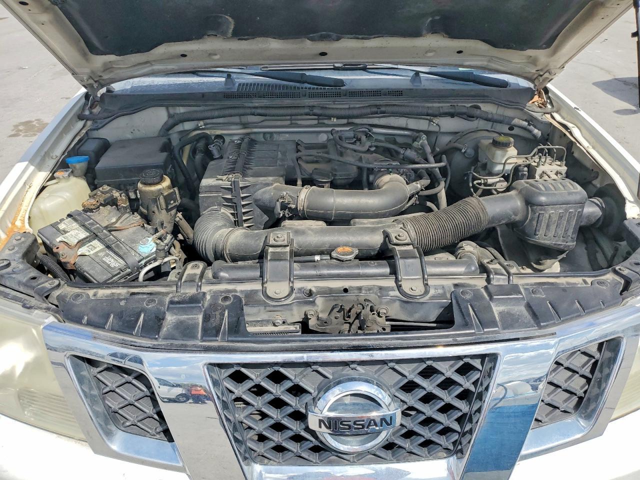 2012 Nissan Frontier S