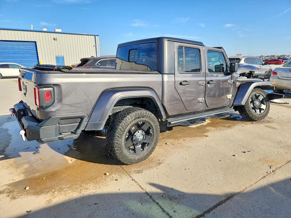 2022 Jeep Gladiator Sport